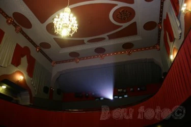A mozi nem díszlet - Ideje volna tiszteletben tartani a filmszínházak autonómiáját