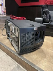 Vérfrissítésen esett át a Madách Mozi