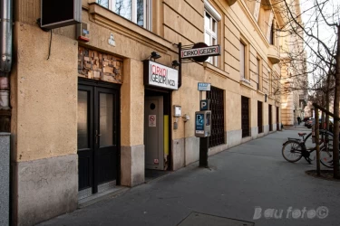 Cirko-Gejzír Mozi, Budapest